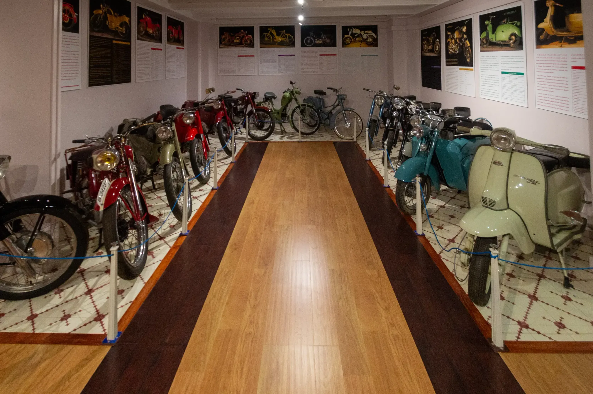 Traditionelle Handels- und Transportausstellungen im Antonio Paredes Museum, Ansicht 10