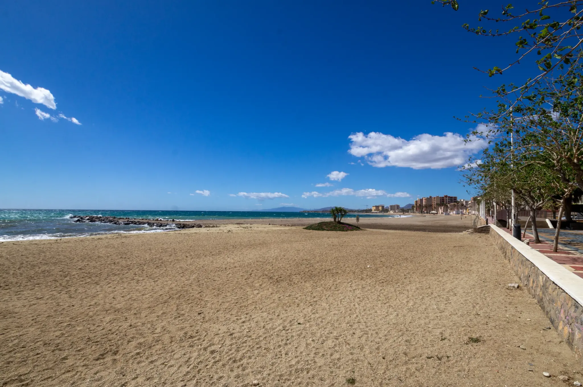 Wide sandy beach on the Águilas coastline