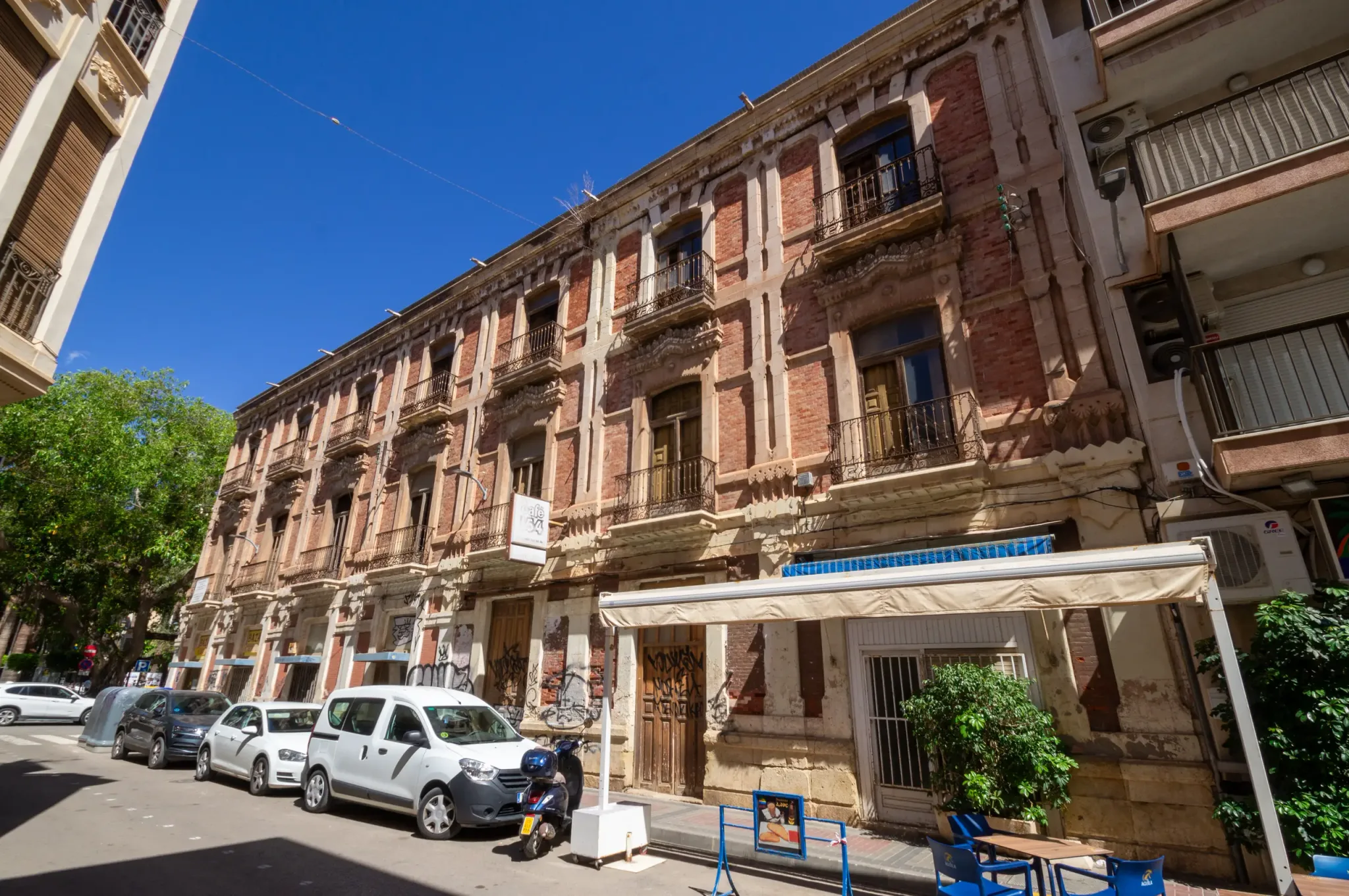 Historic residential facade in central Águilas