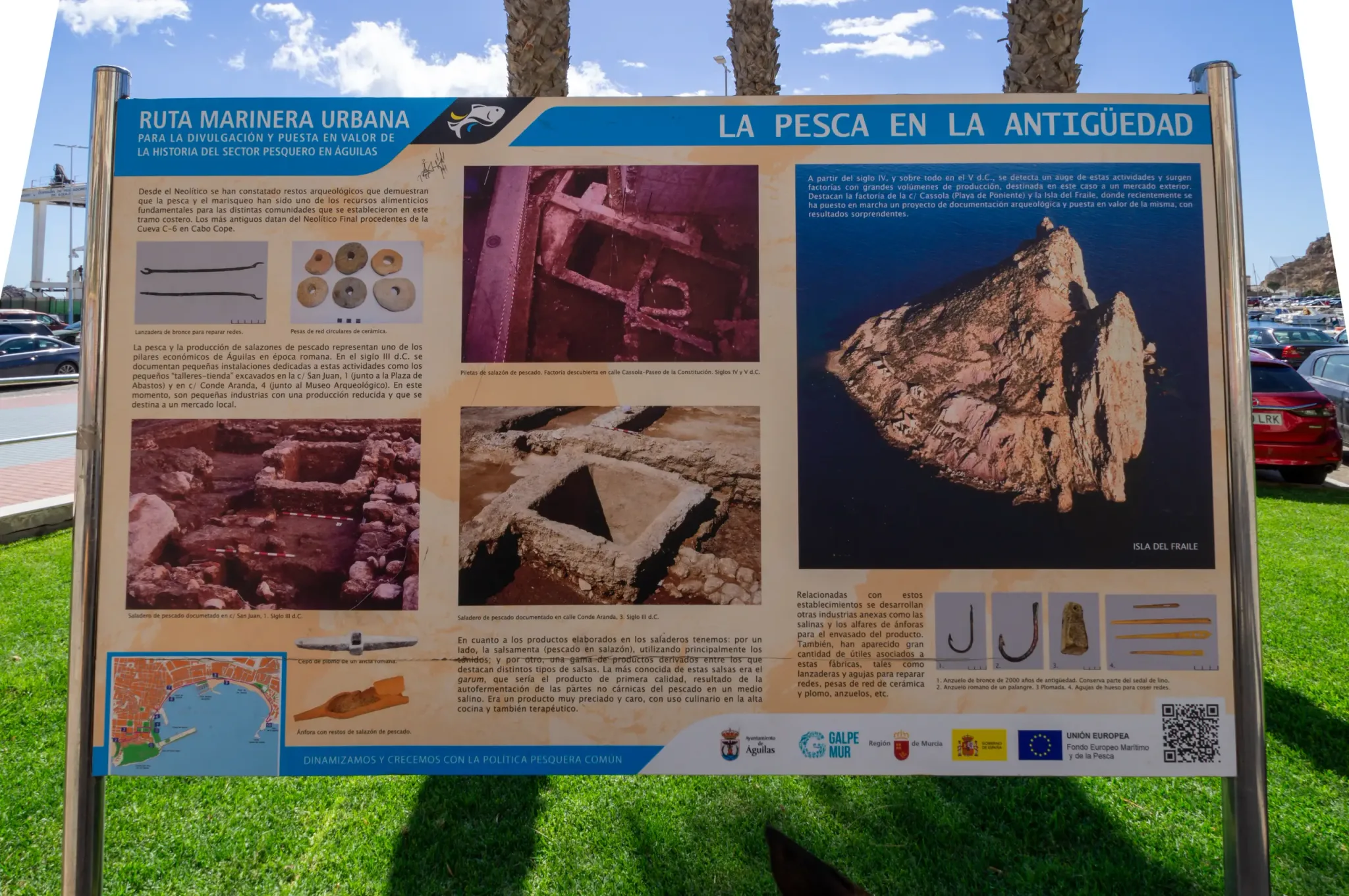 Information panel about the fishing heritage of Águilas