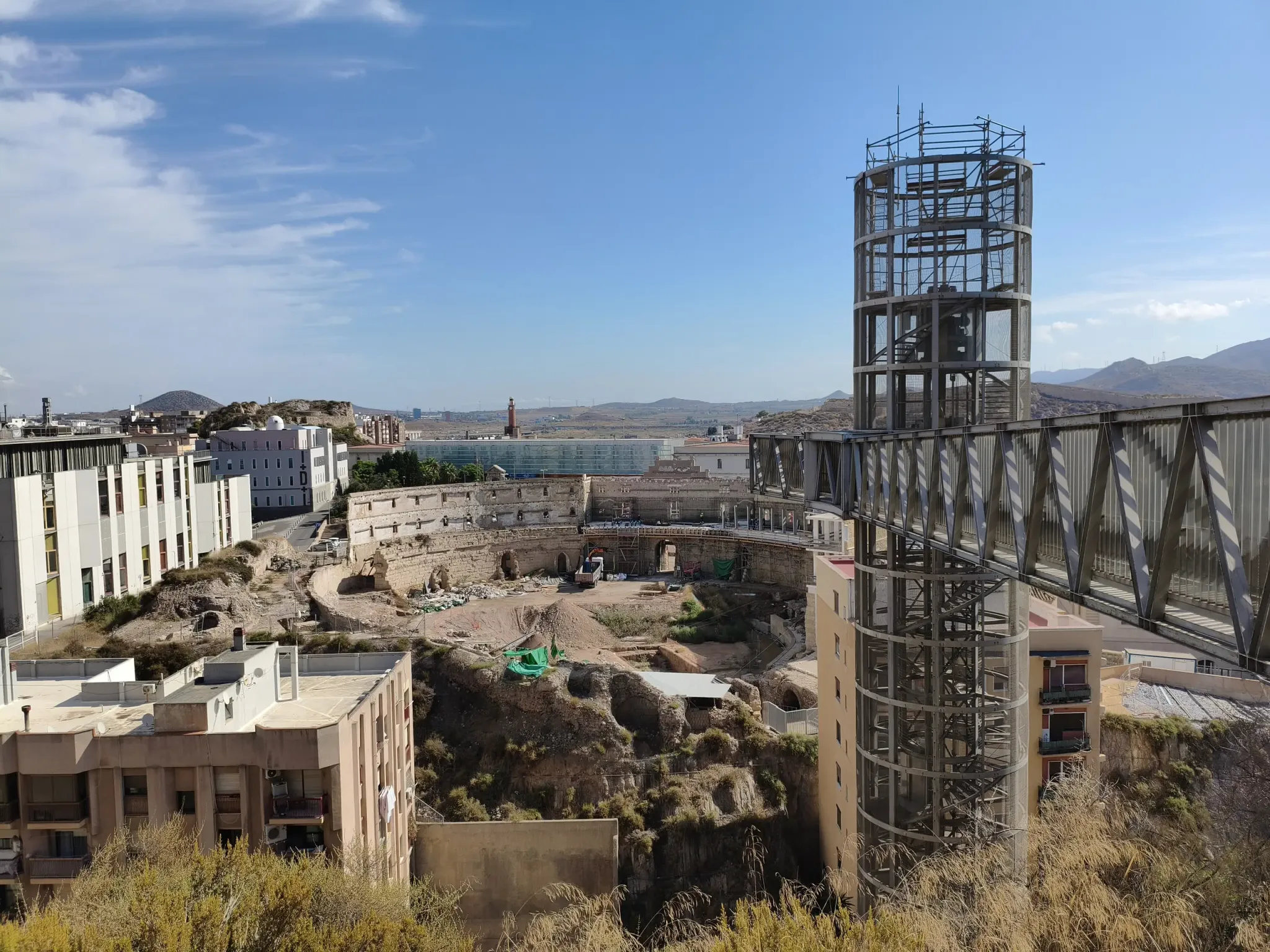 Panoramic lift tower beside an elevated view over Cartagena